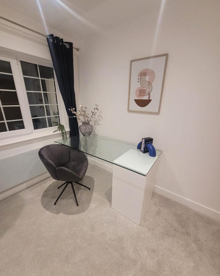Luxury 1 Bed Apartment In The Heart Of Rochester Wainscot Luaran gambar